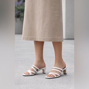 French Connection White Strappy Heeled Sandals. White, SZ9.5 New in box.